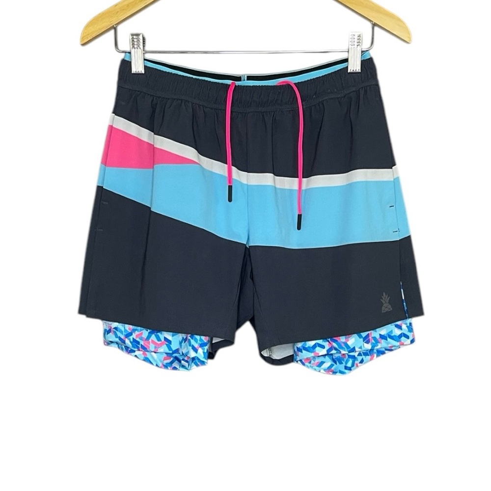 New Chubbies 5.5" Lined Shorts Navy Blue Pink NWOT